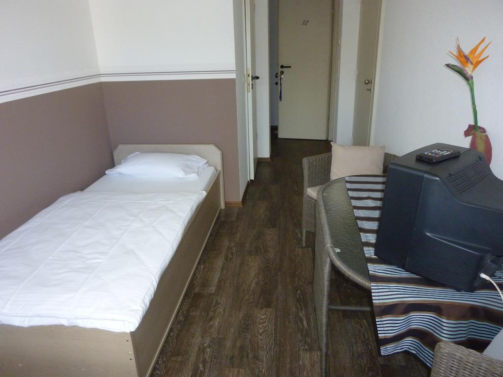 Achathotel Zum Schwan Idar-Oberstein Værelse billede